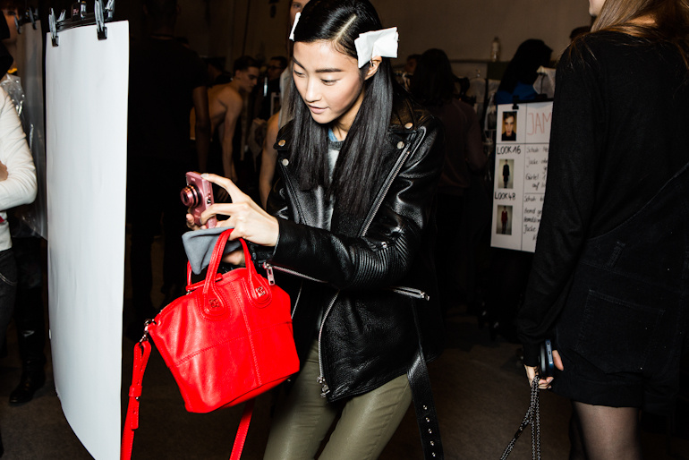 9 Affordable And Stylish Essentials To Master The Model Off Duty Look 9 Affordable And Stylish Essentials To Master The Model Off Duty Look