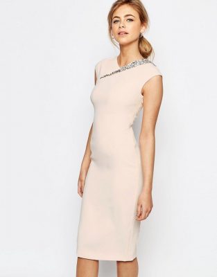 18 Gobsmacking Dresses To Wear On Your Next Date