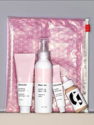 Literally Every Beauty Editor is Obsessed with Glossier