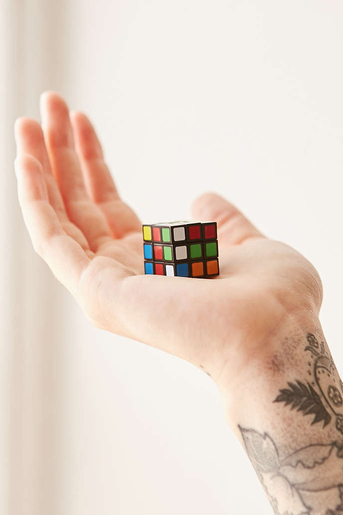 World's Smallest Rubix Cube 