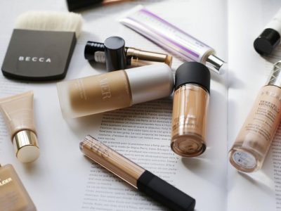 The Beauty Products You Should Always Have in Your Purse