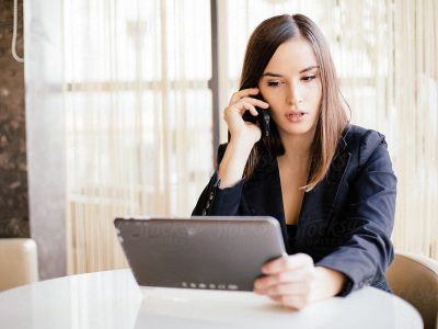 How Successful Women Face the Glass Cliff Without Falling Off