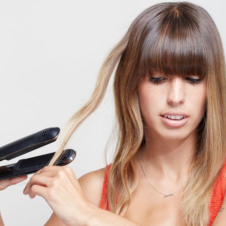 This Flat Iron Has Over 26,000 Positive Reviews on Amazon